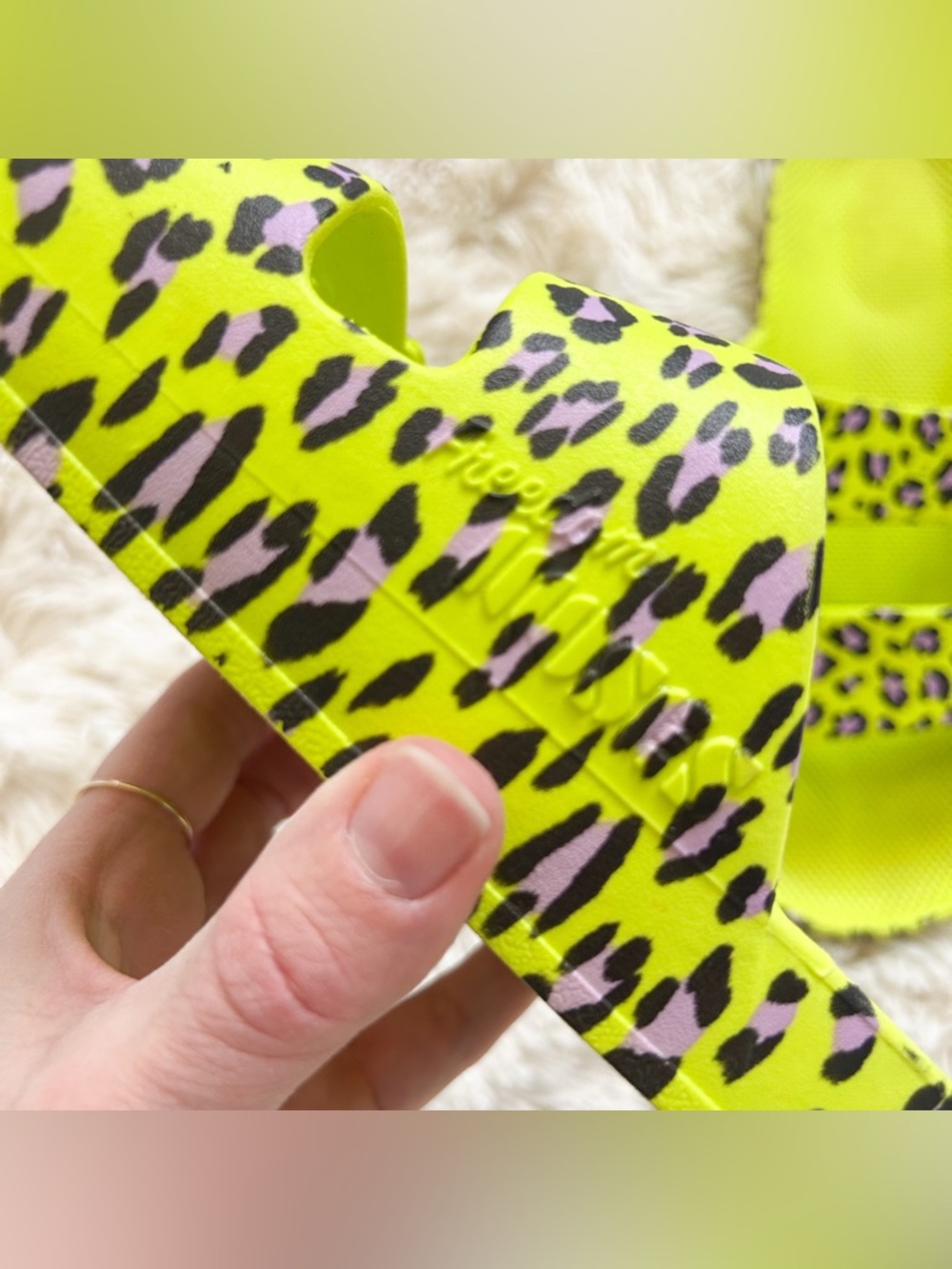 Cheetah Print Slide - Picture 5 of 5